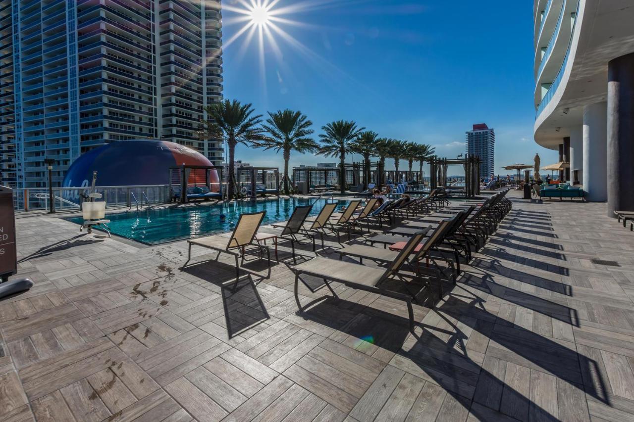 The Ultimate Resort - Beachfront 2 Bedroom Apartment With Direct Ocean View, Rooftop Pool, Hot Tub And Gym 好莱坞 外观 照片